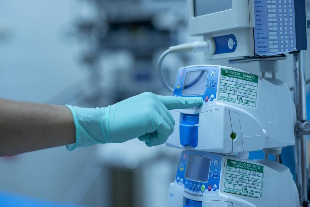 Natuurlijke uitstraling bij esthetische chirurgie in Gent, gericht op subtiele gezichtsverjonging met moderne technieken